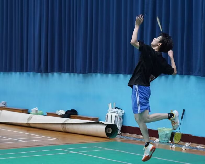 2022年江苏科技大学新生杯羽毛球比赛圆满结束